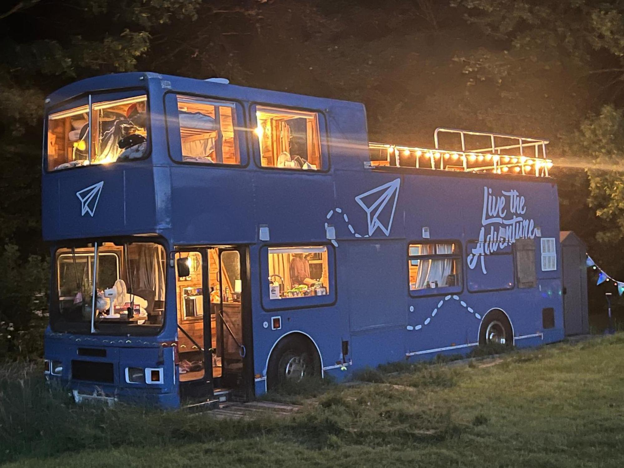 Hotel Delightful 2 Bed Double Decker Bus with Hot Tub Uckfield Exterior foto